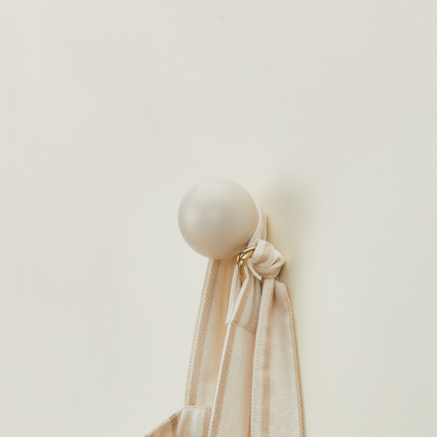Essential Sphere Hook - Ivory