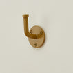 Essential hook in mustard