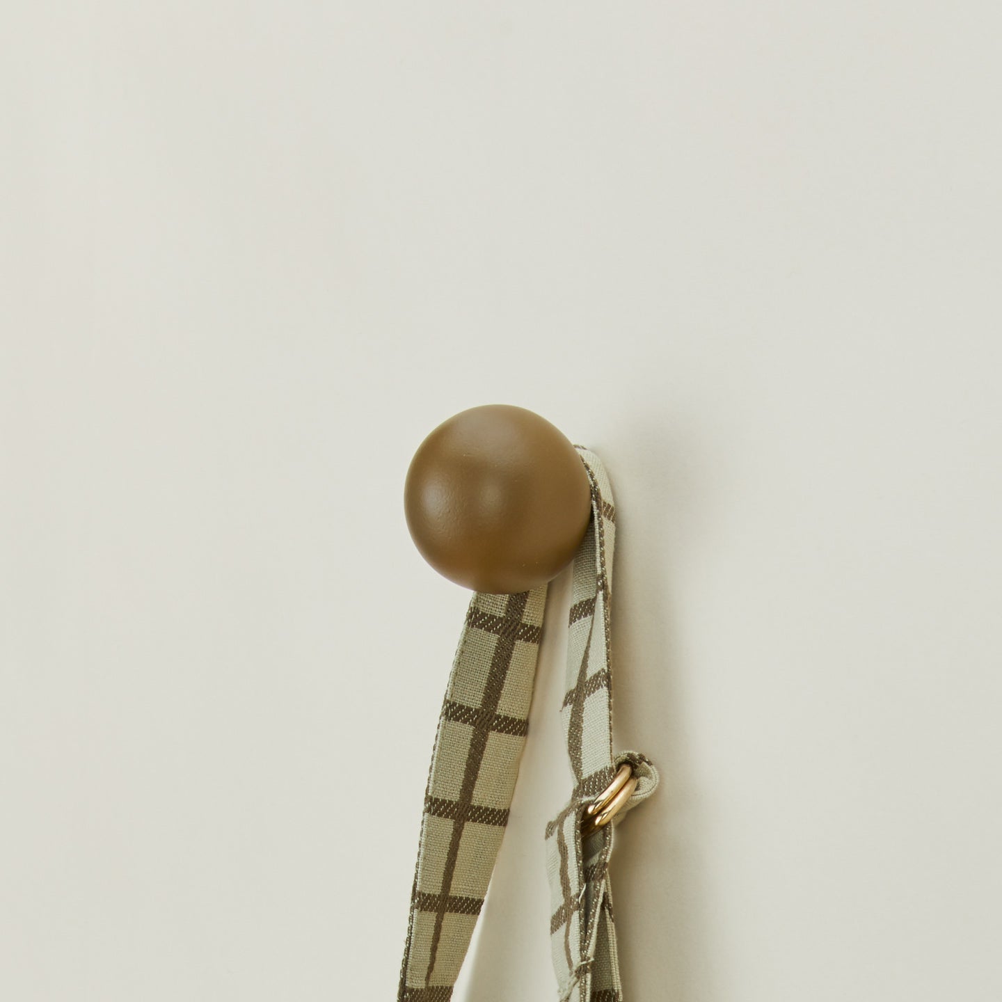 Essential Sphere Hook - Olive
