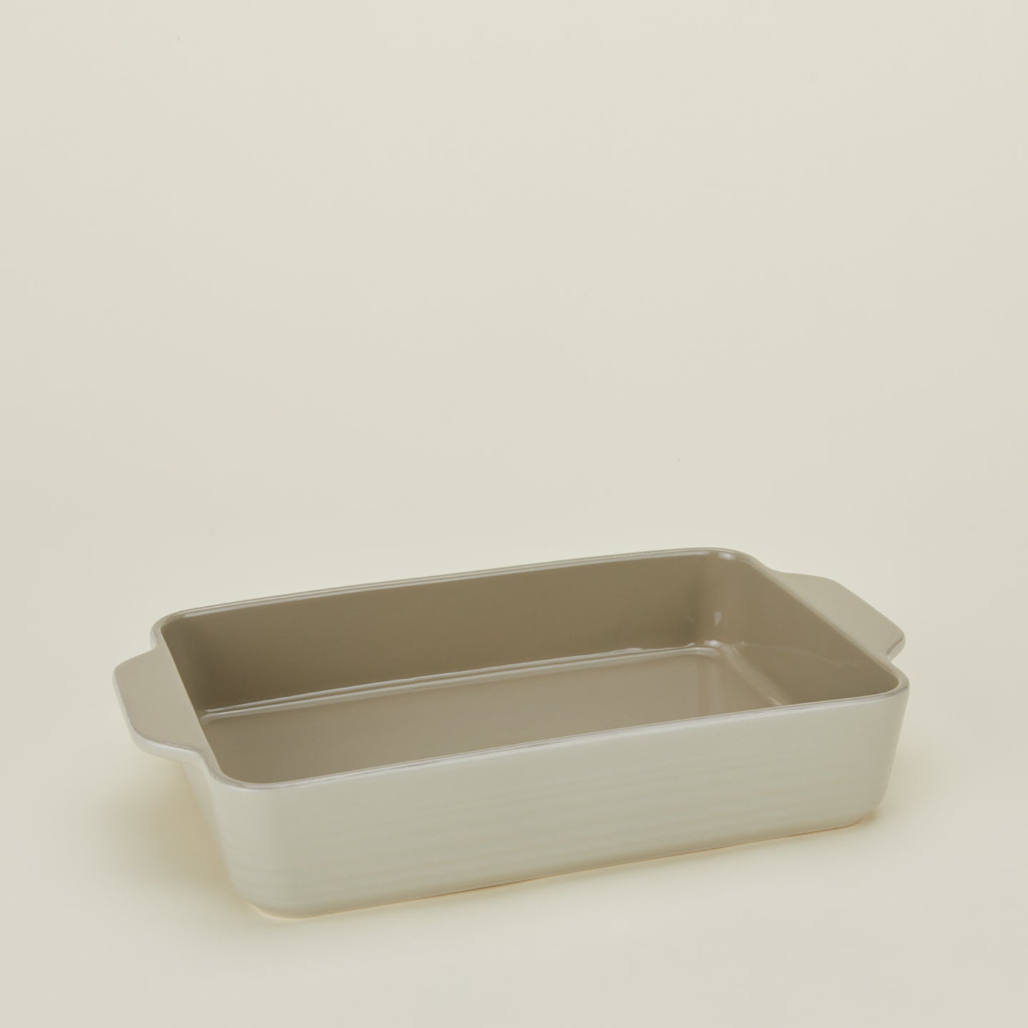 9" x 13" essential bakeware in light grey