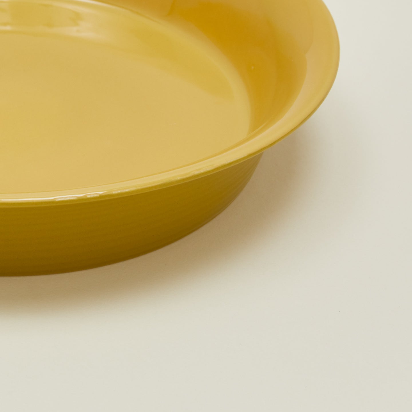 Close up view of Essential pie dish in mustard