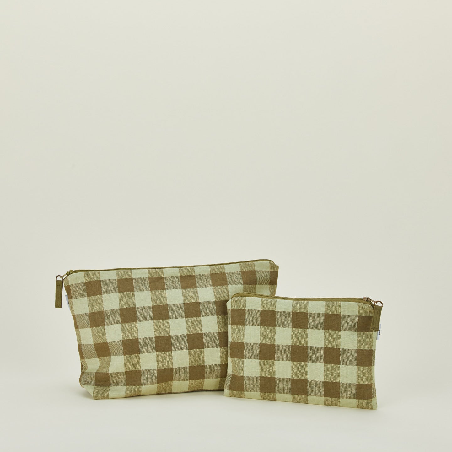 Essential gingham pouches in sage and olive
