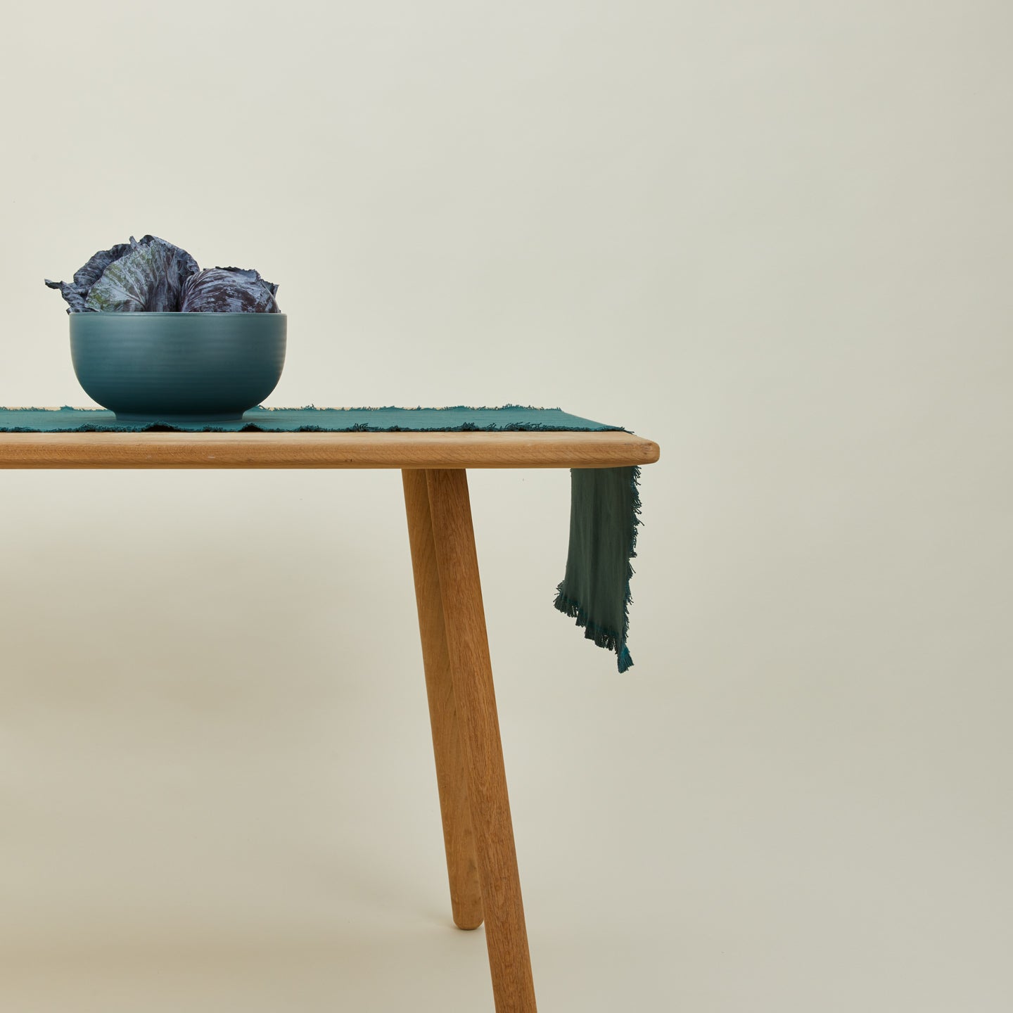Essential peacock runner with serving bowl