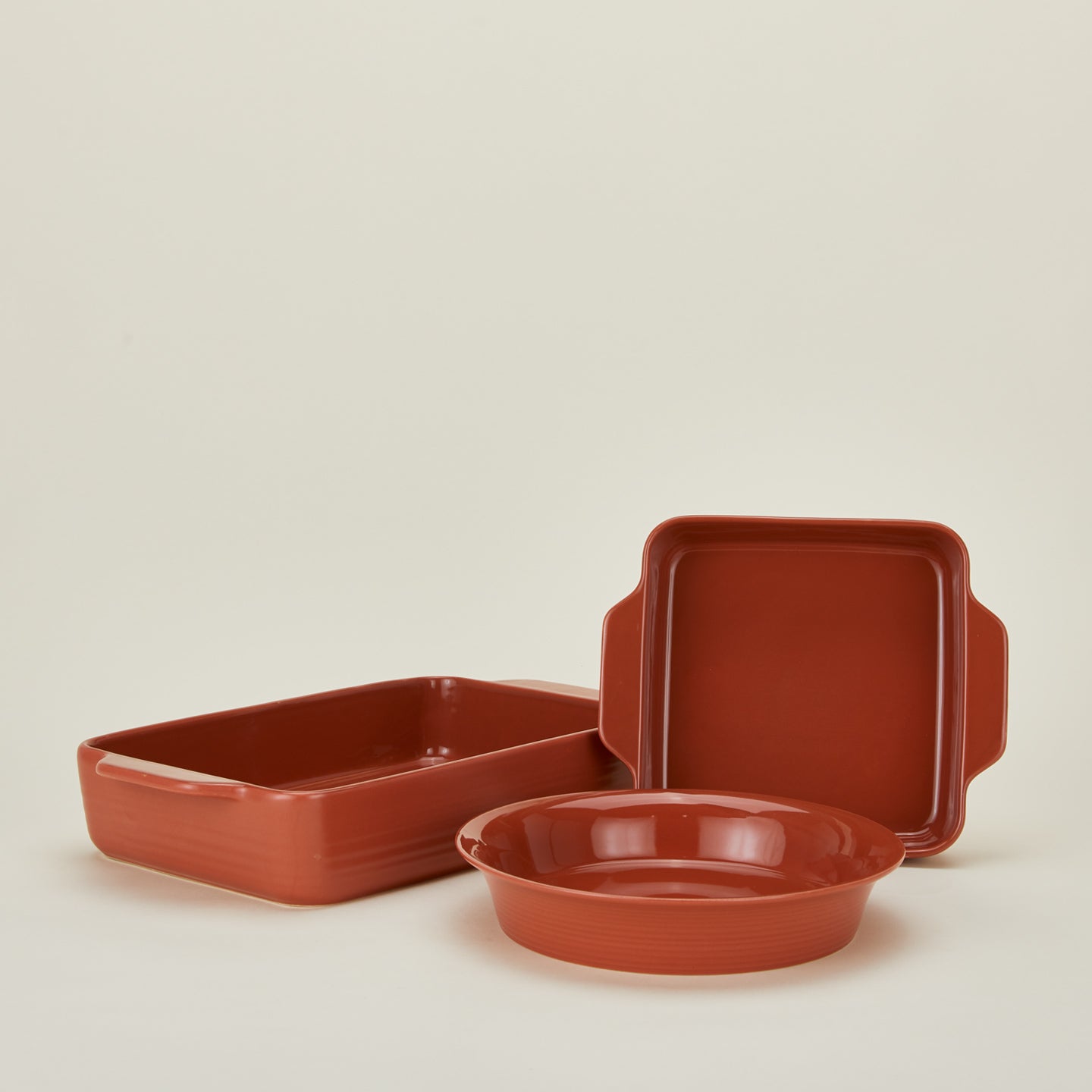 Essential bakeware family in terracotta