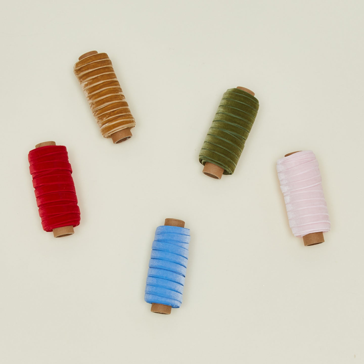 Slim Velvet Ribbon Family