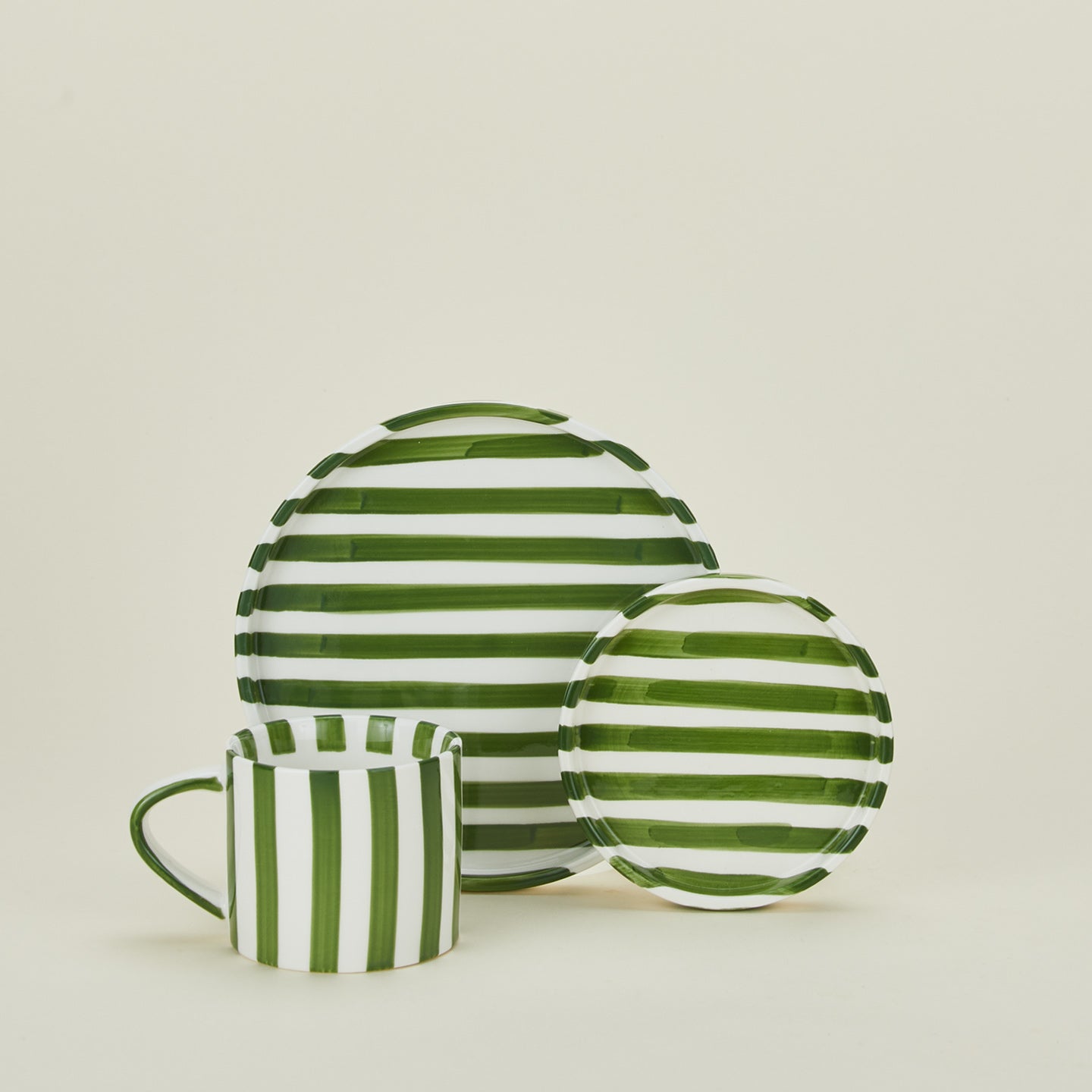 Fodory olive striped dinnerware family