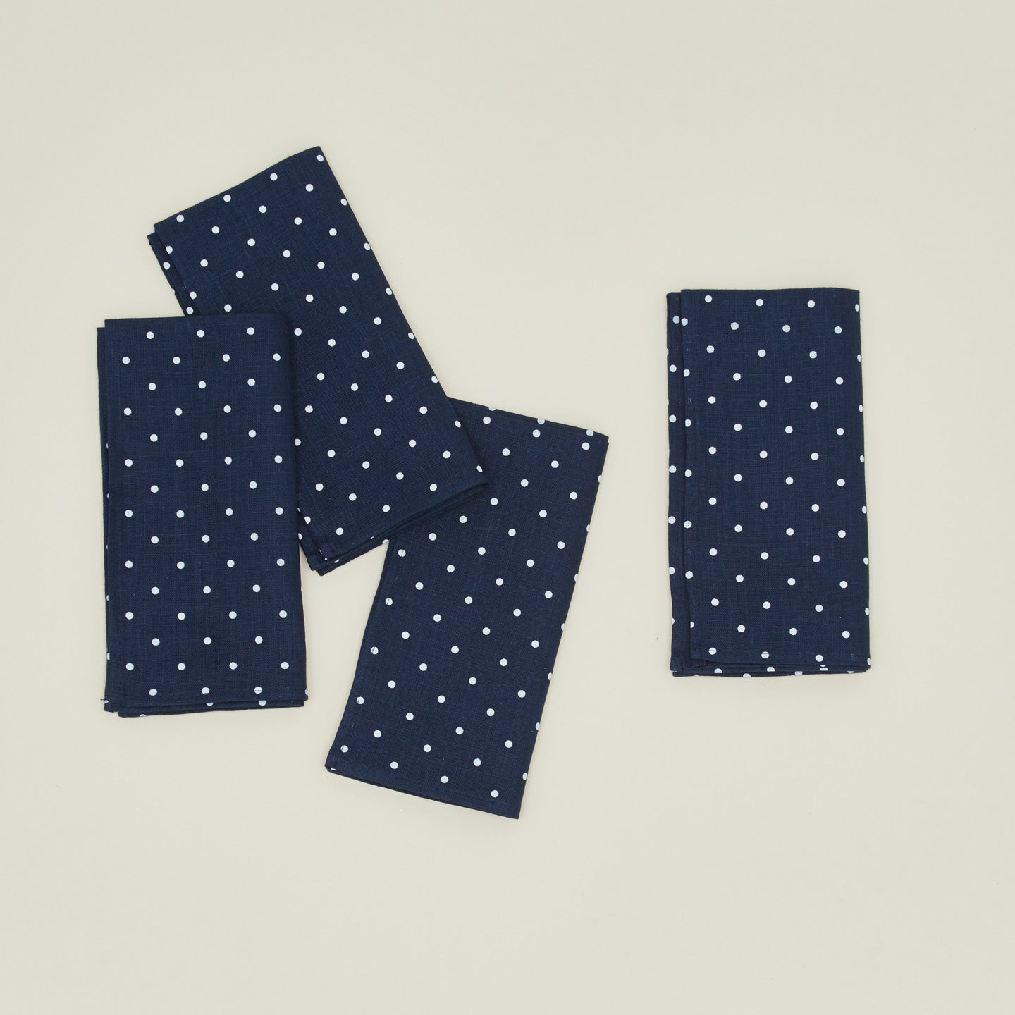 Dot linen napkin in navy and white