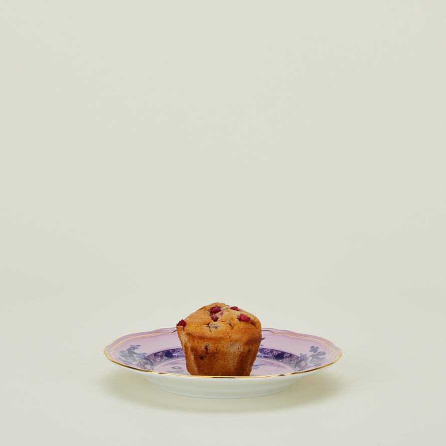 Ginori dessert plate in azalea with muffin
