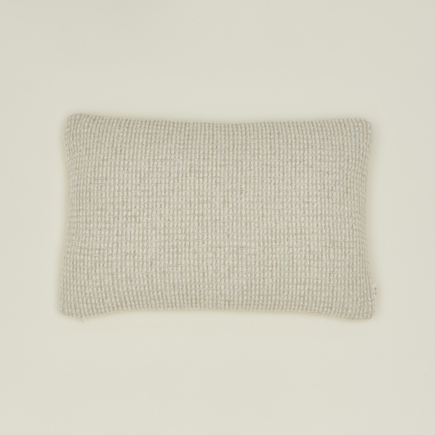 Theo Pillow