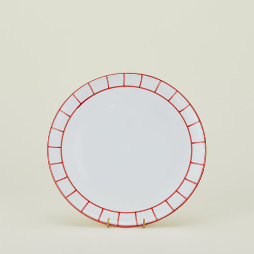 Jore Copenhagen fence edge dinner plate in white.