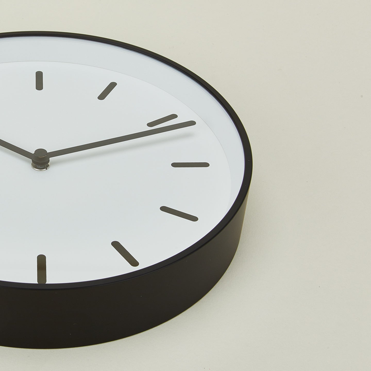 Graphic Wall Clock - Black – Hawkins New York