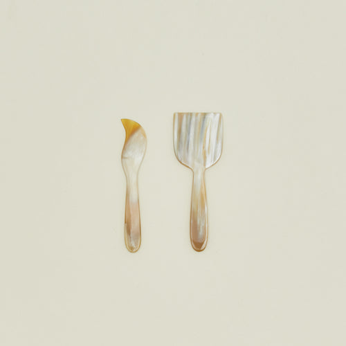 Horn cheese knife set