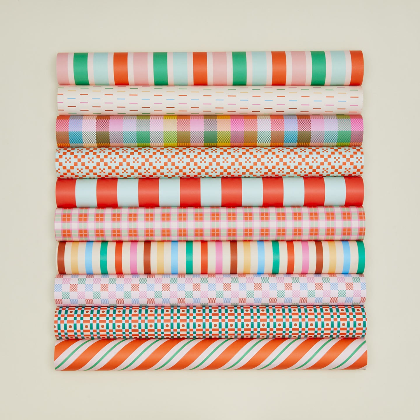 Muchachi wrapping paper family