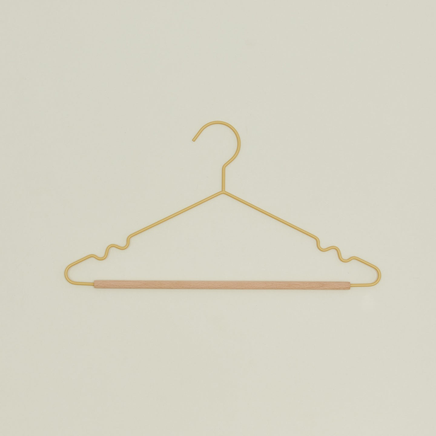 Top hanger in butter