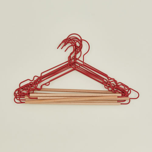 Top hangers in poppy