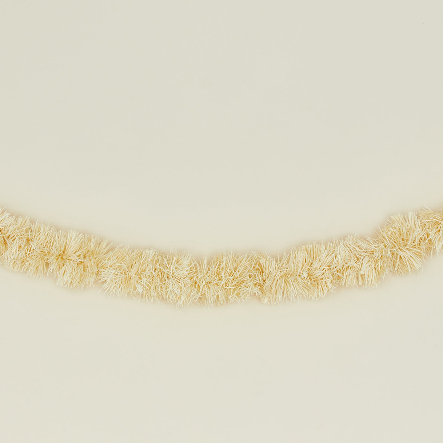 Paper garland in ivory