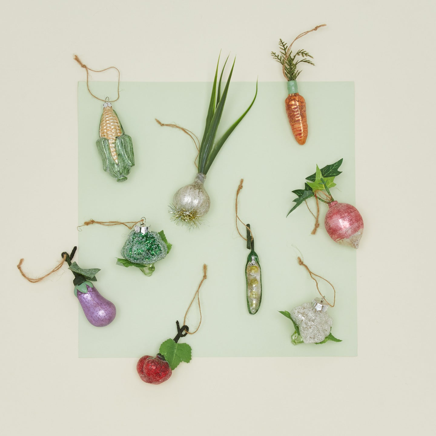 Veggie ornaments, set of 9