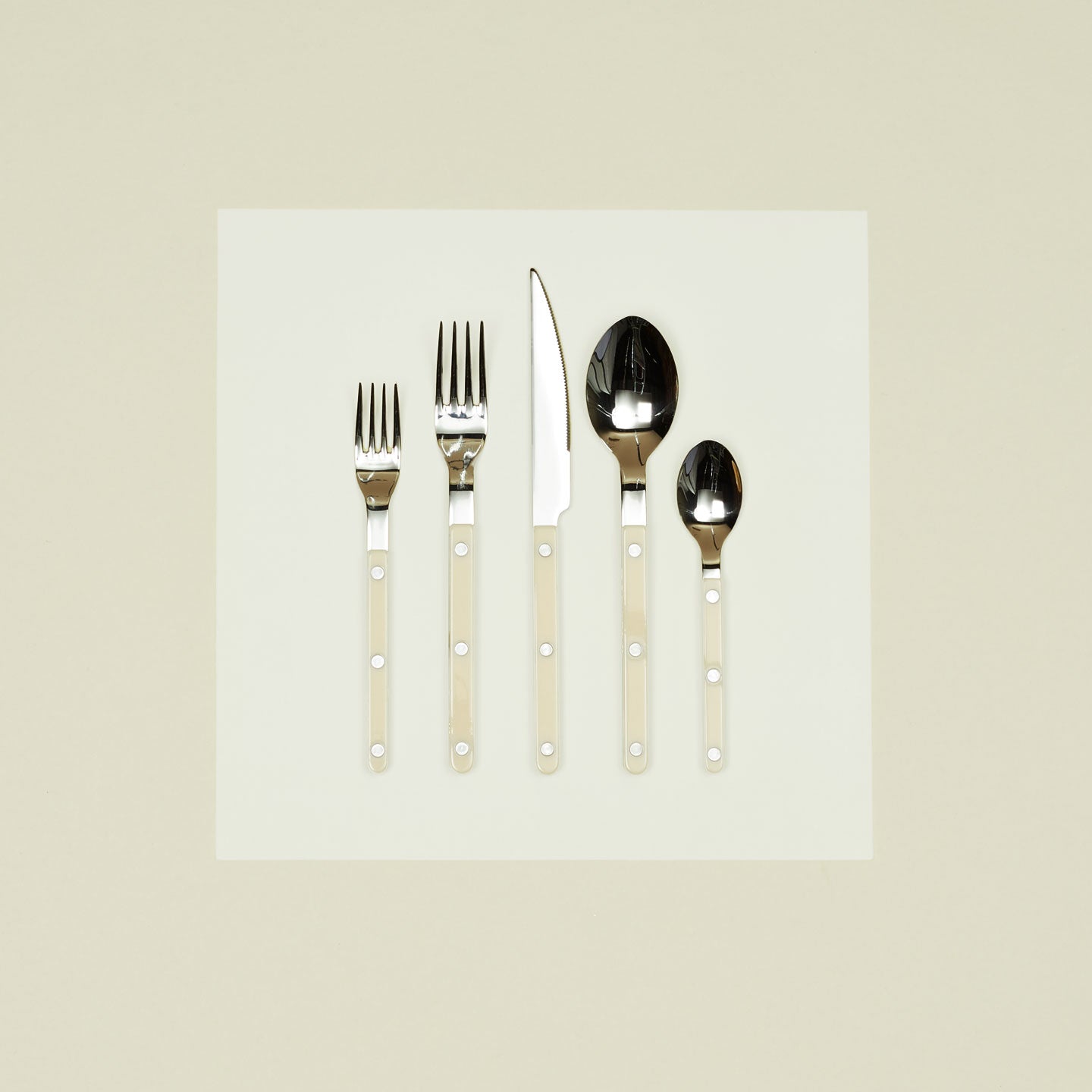 Bistrot Flatware - Ivory (set of 12)