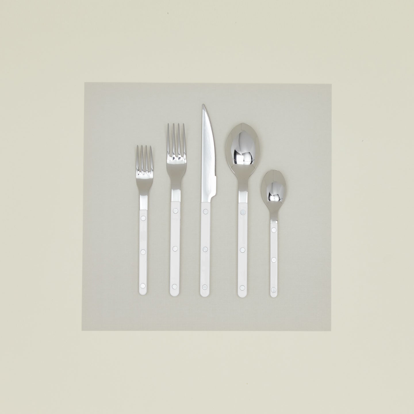Sabre Bistrot Flatware White – 5-Piece French Stainless Steel Set