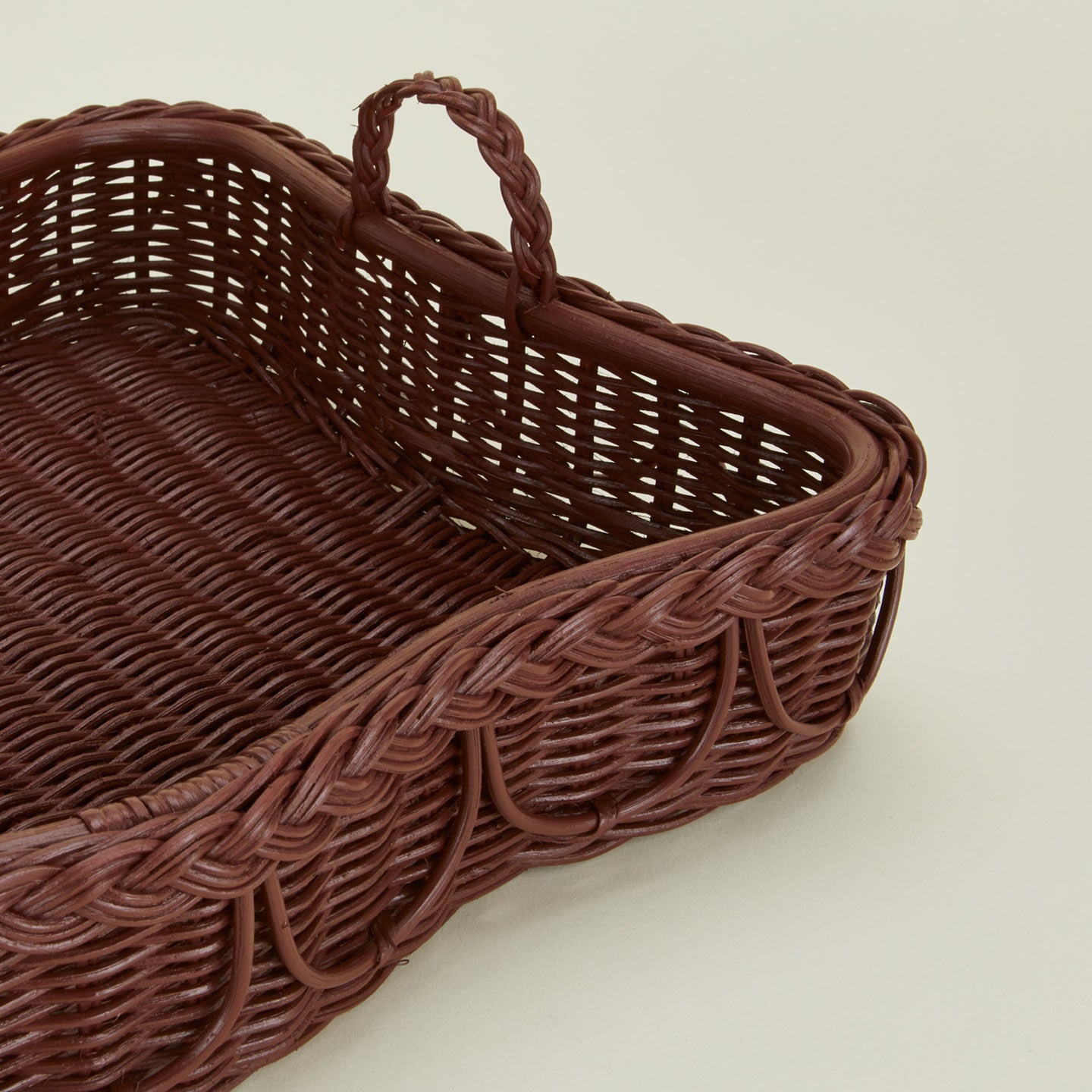 Close up view of Hadley tray in berry