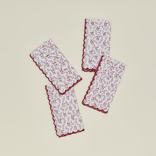 Little flowers napkins in maroon