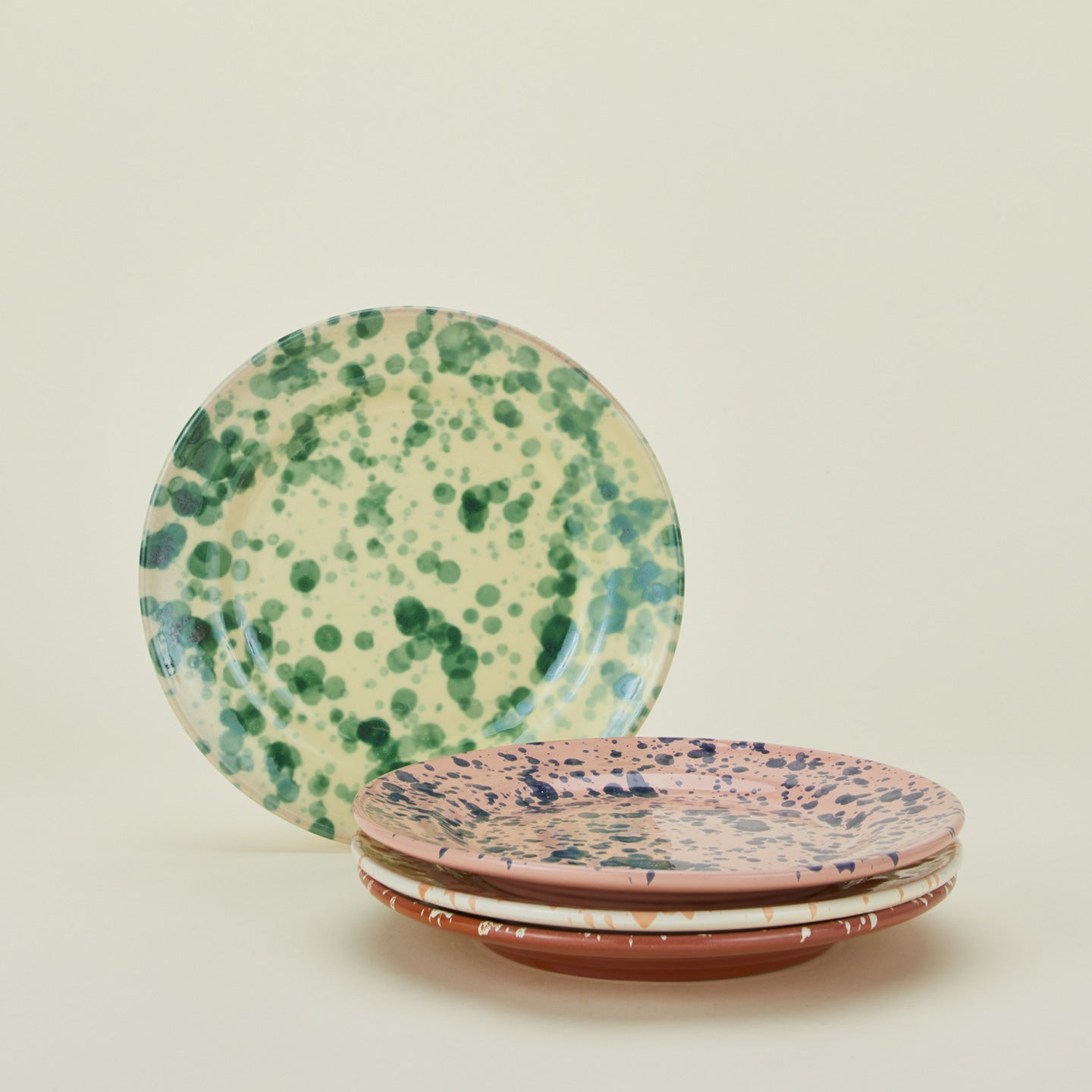 splatter dinner plates in various colors