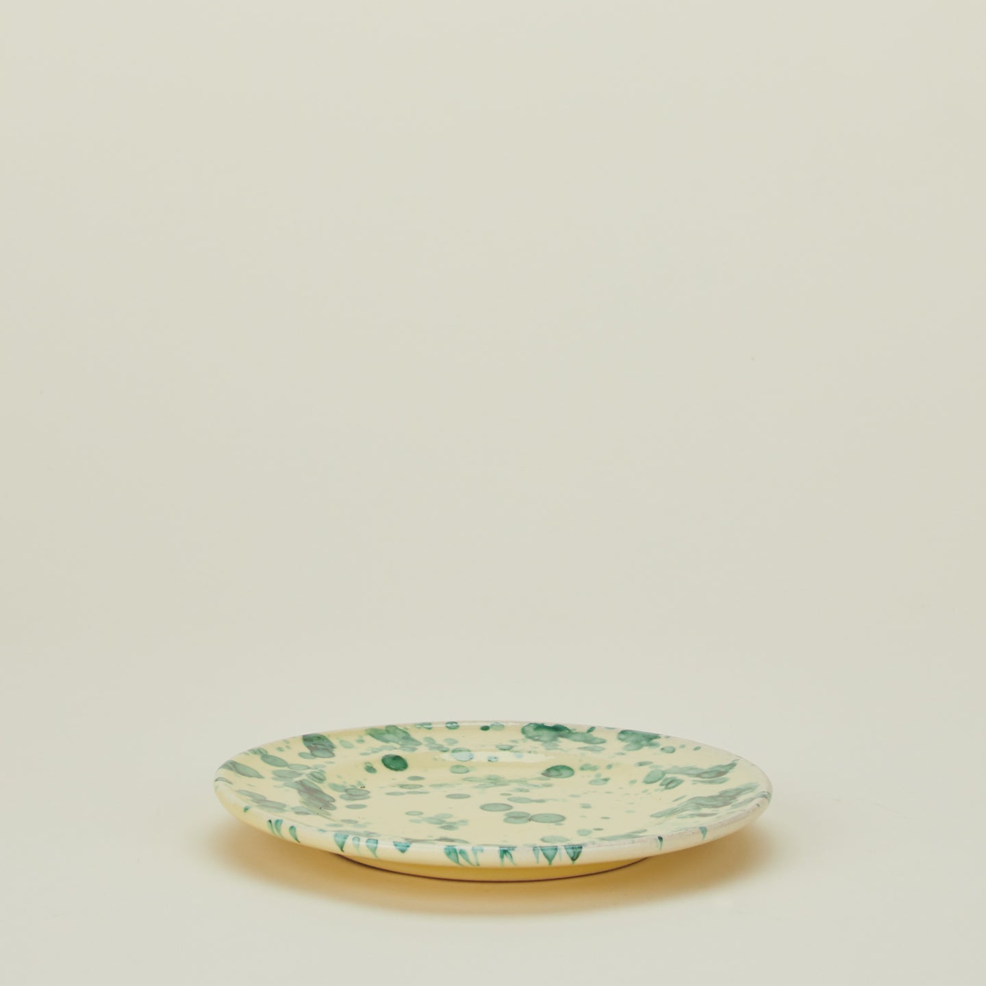 Splatter salad plate in yellow and green