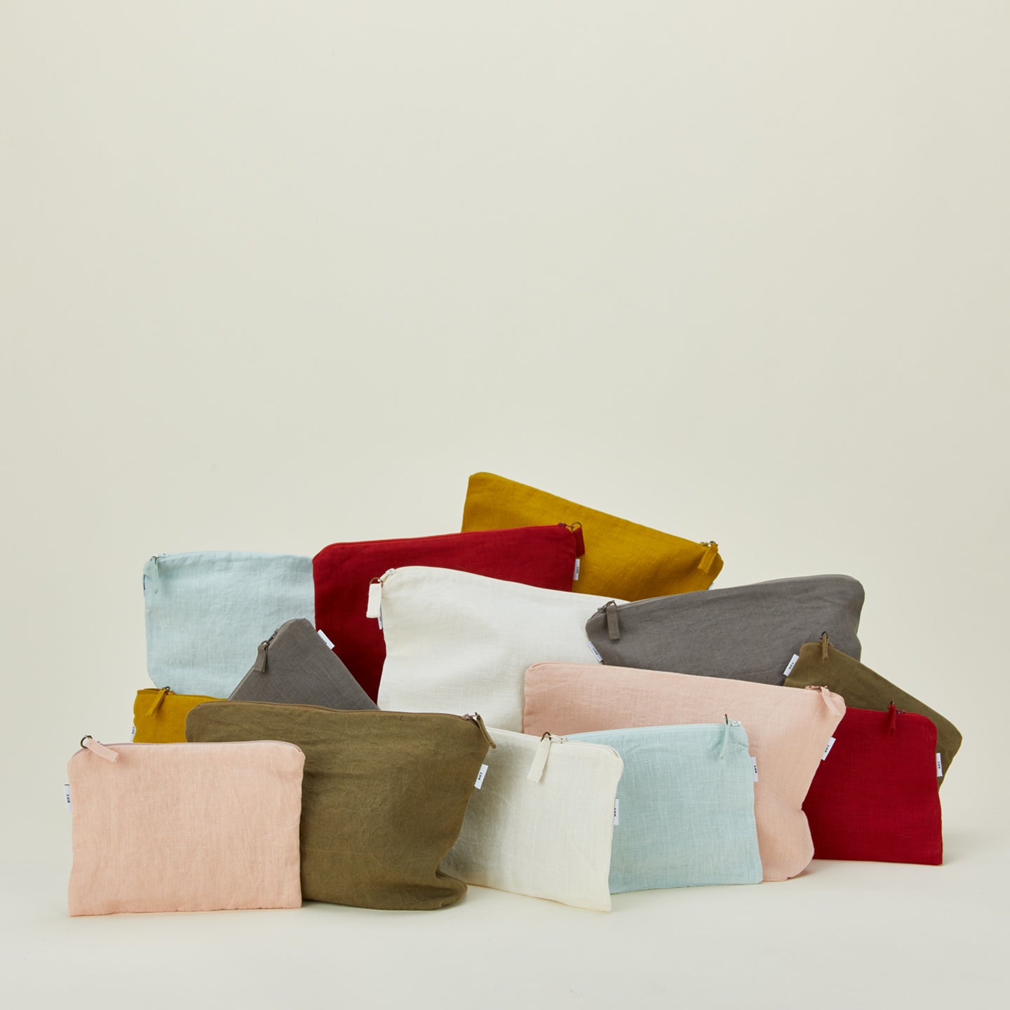 Simple linen zipper pouches in various colors and sizes