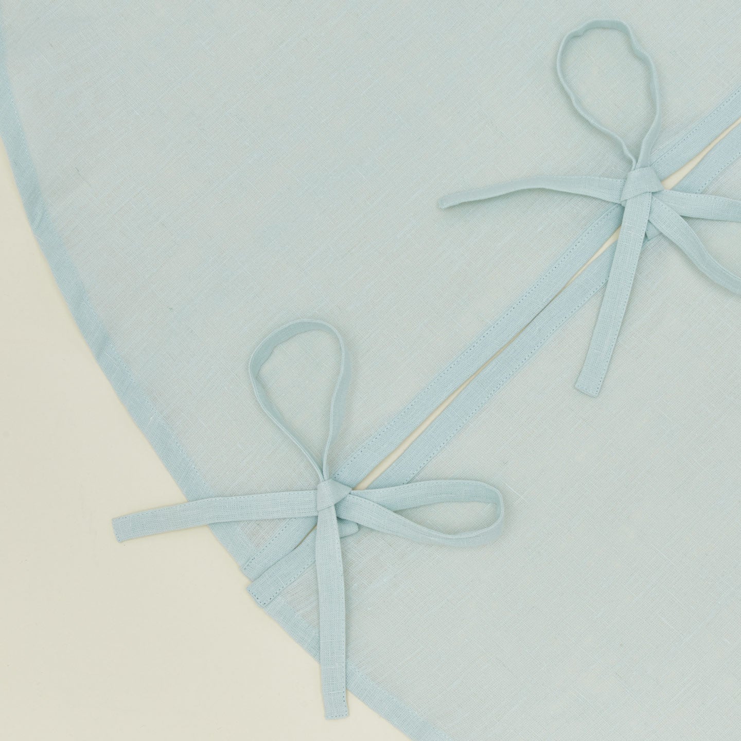 Detailed view of Simple linen tree skirt in sky