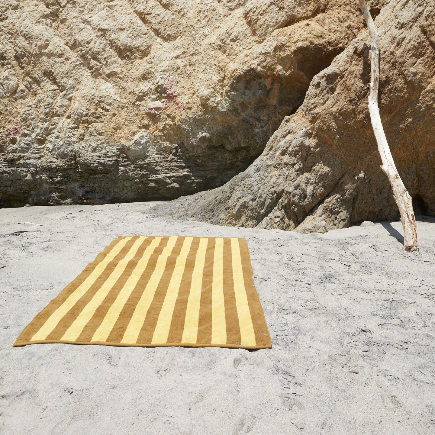 Simple Striped Terry Beach Towel - Mustard/Bronze – Hawkins New York