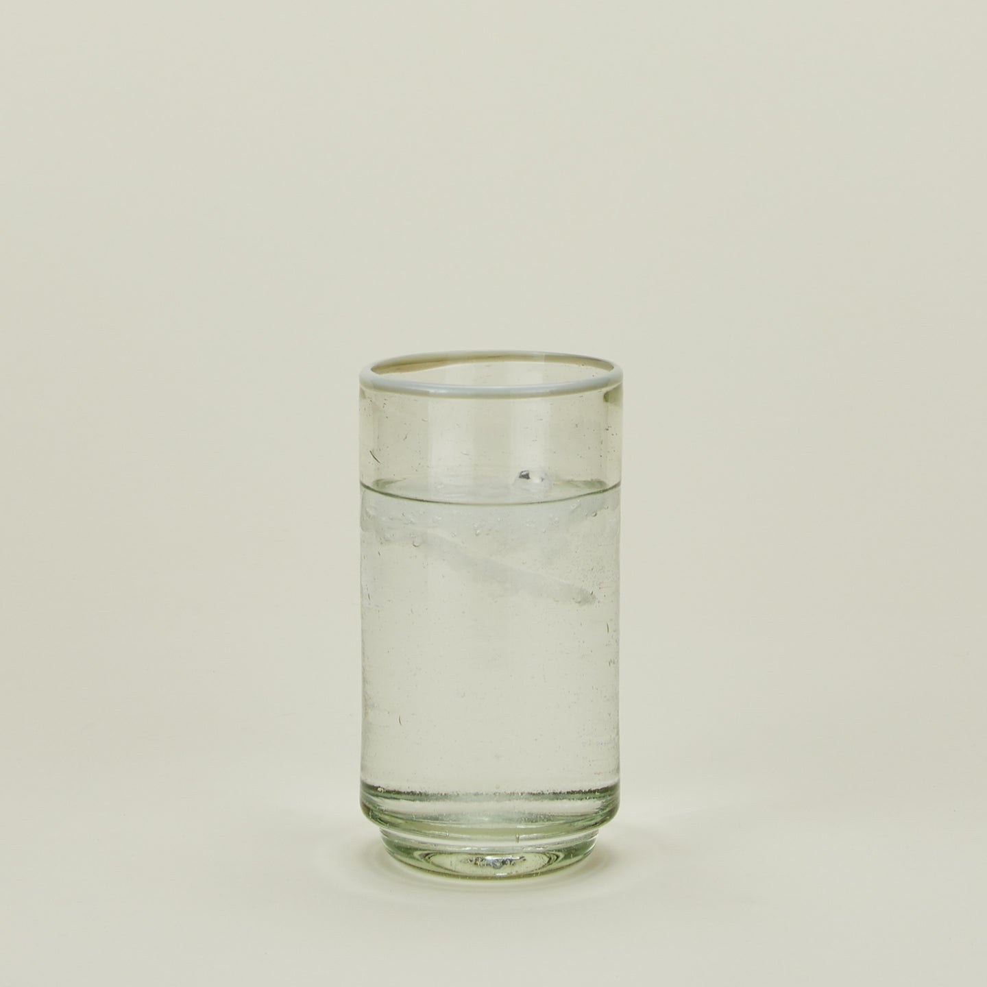 Large Sobremesa white rim glass