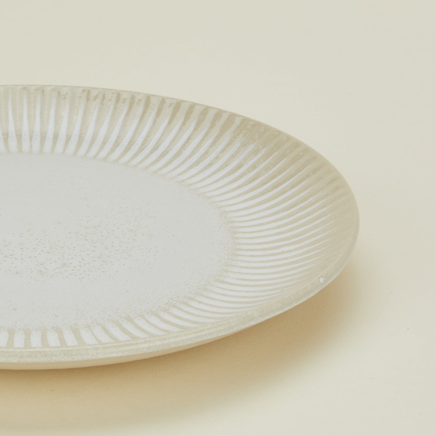 Close up view of Granada Dinner Plate