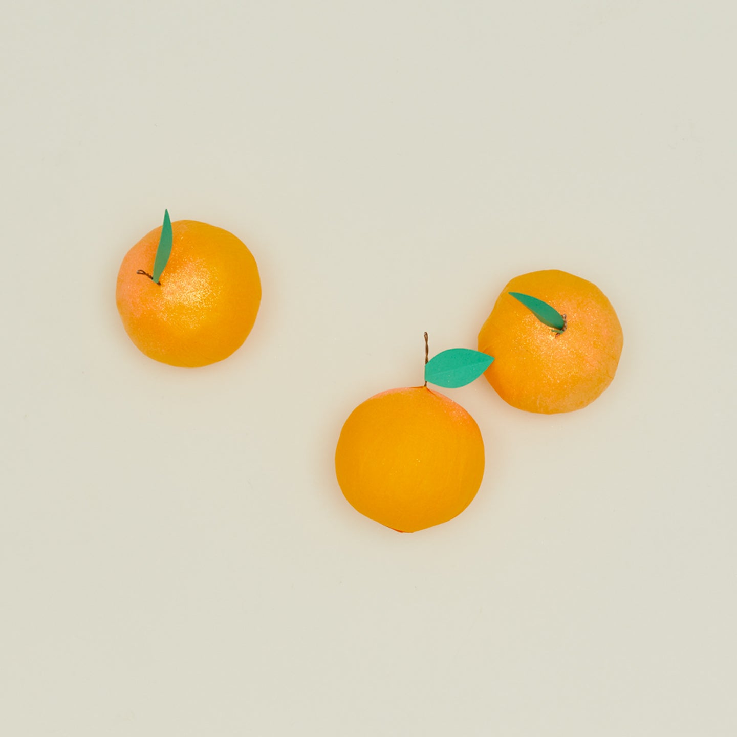 Paper surprise orange