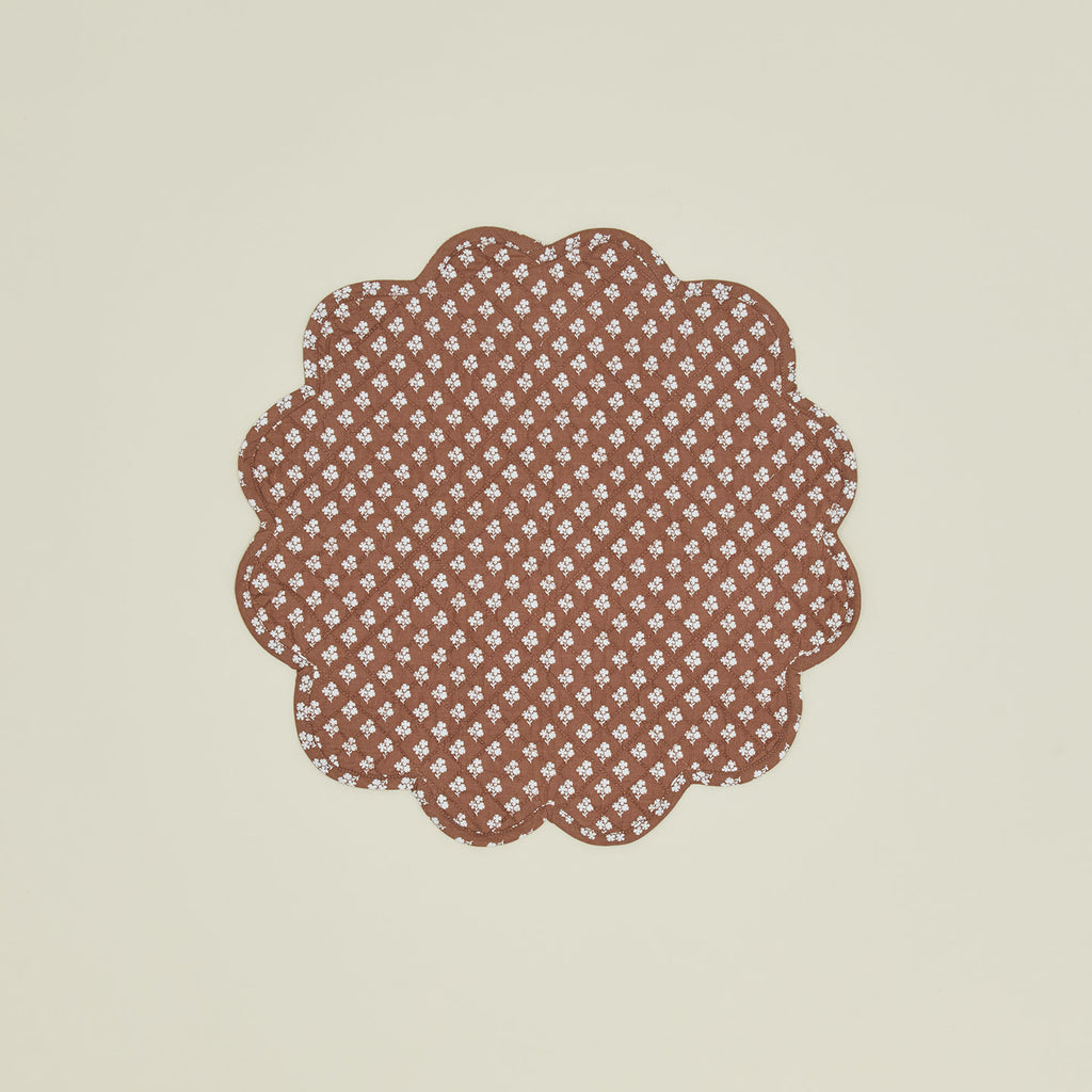 Constance Wavy Quilted Placemat