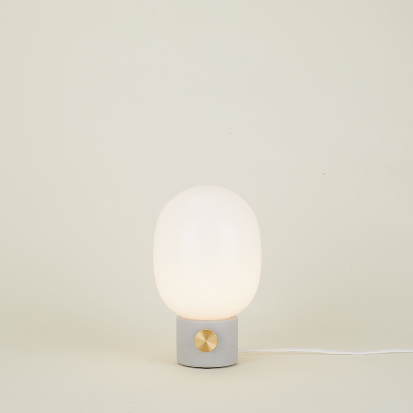 JWDA Table Lamp Concrete