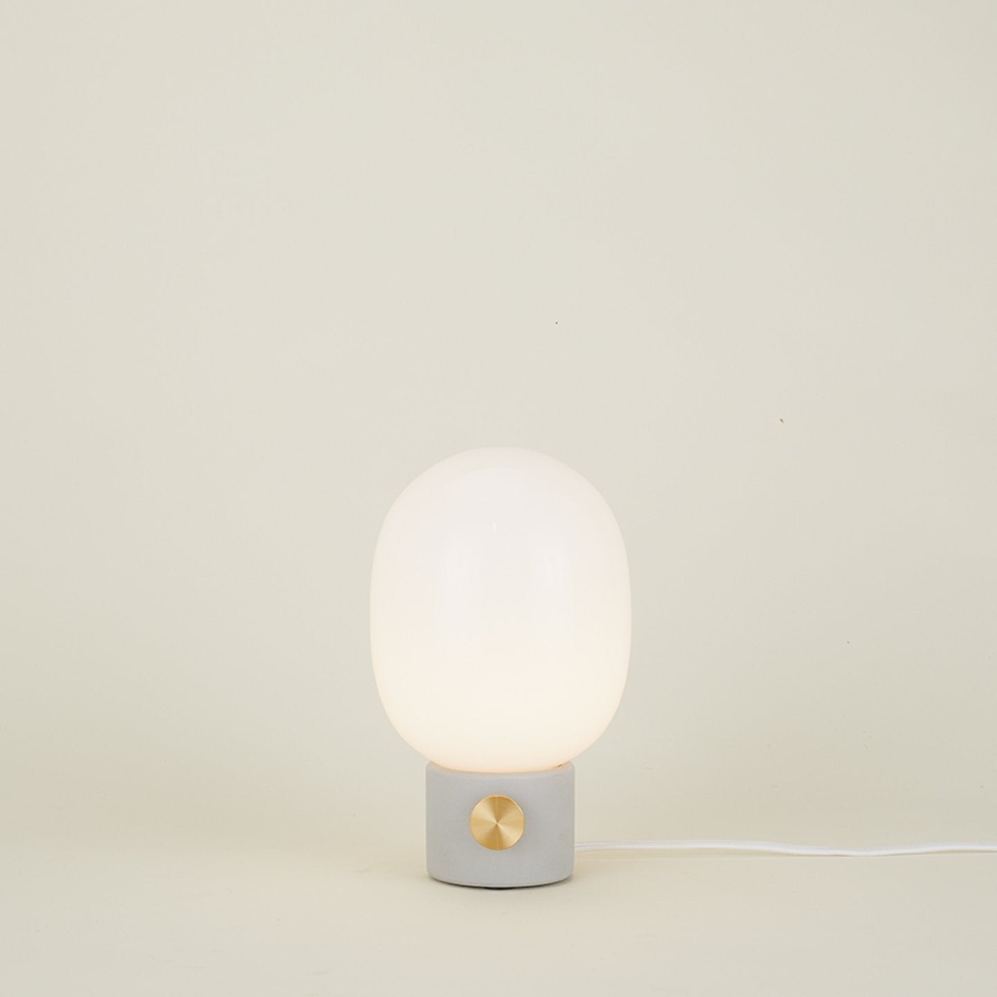 JWDA Table Lamp - Concrete