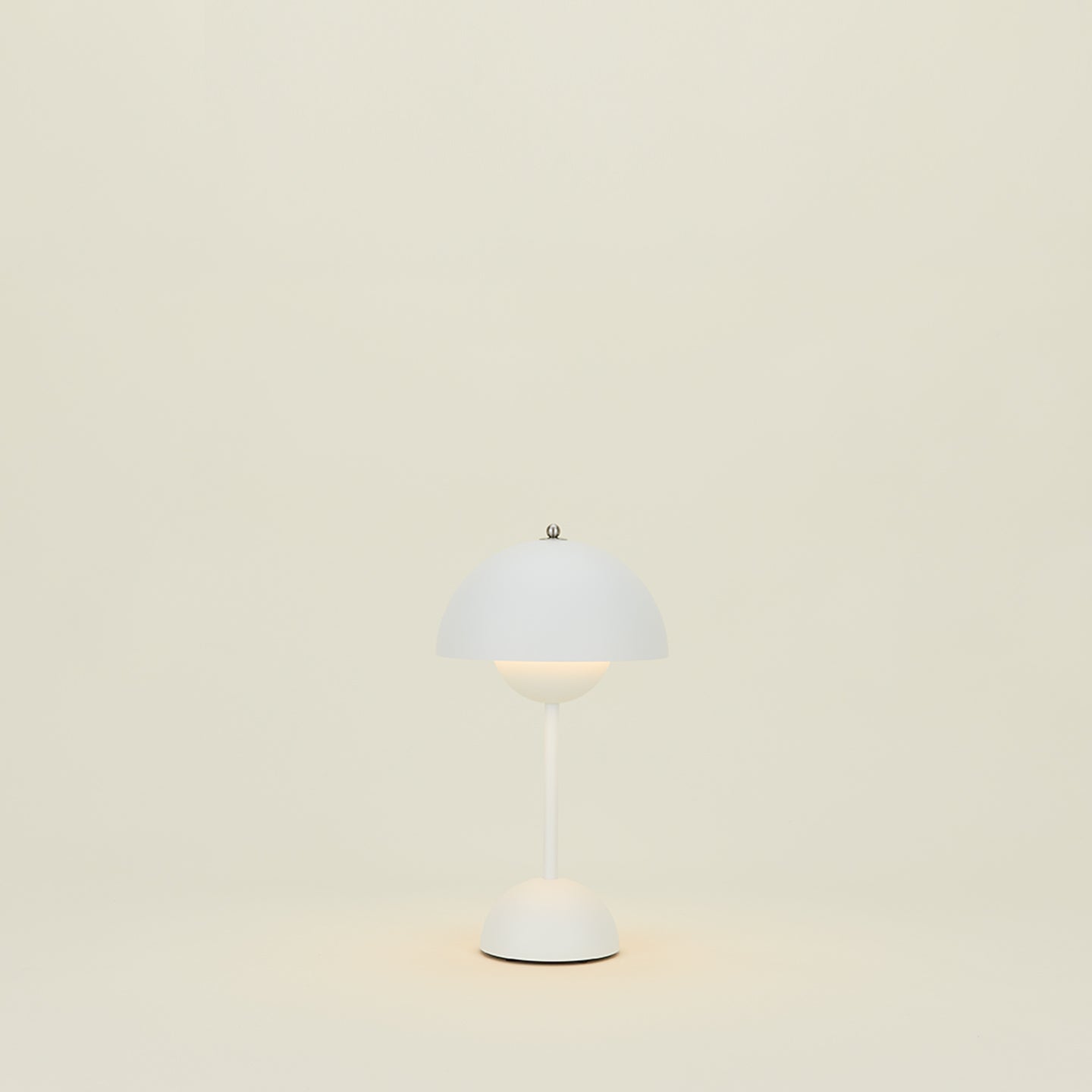 Flowerpot Portable Lamp - White