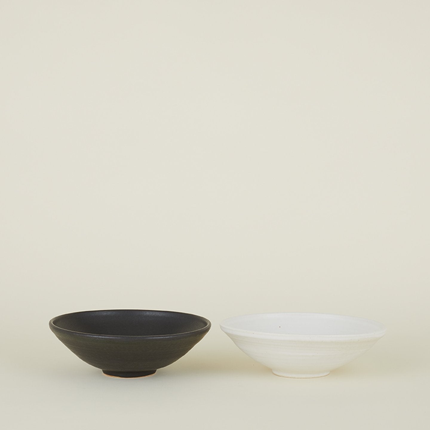 Stoneware Flared Bowl - Eggshell