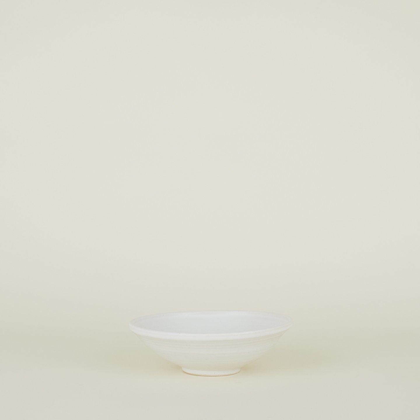 Stoneware Flared Bowl - Eggshell
