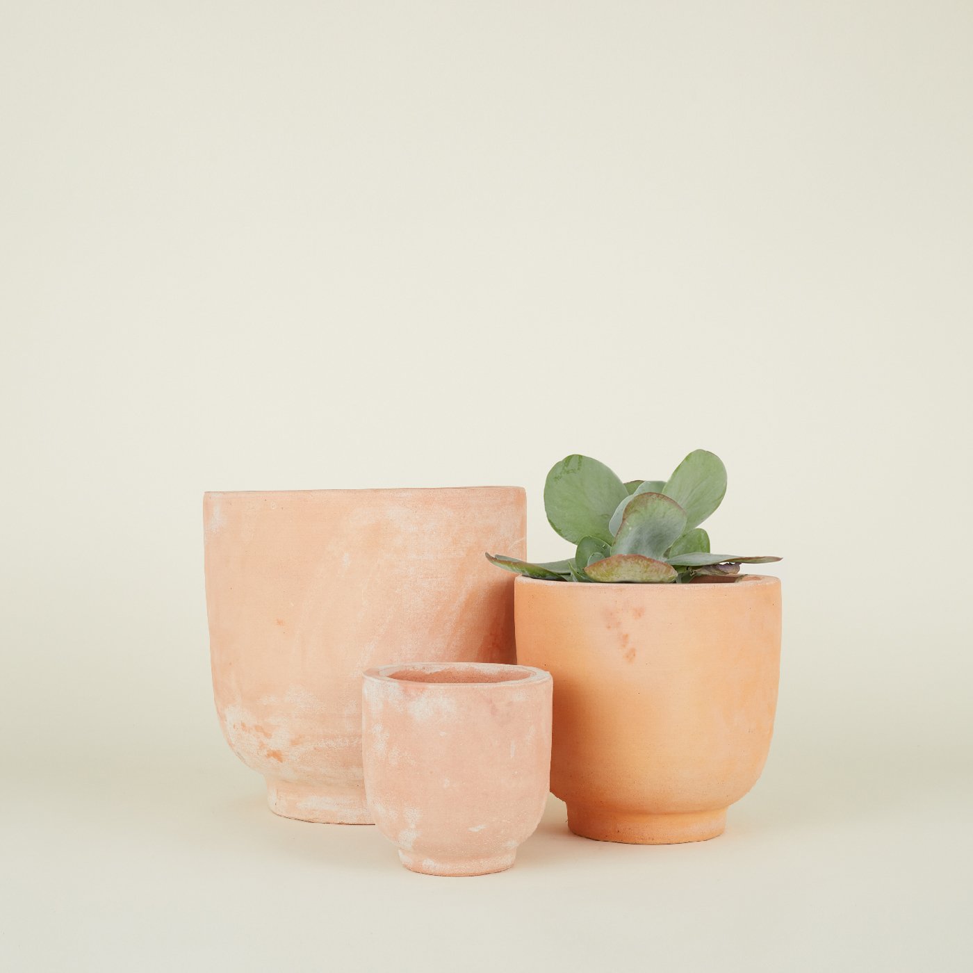Hawkins New York Footed Planter - Terracotta